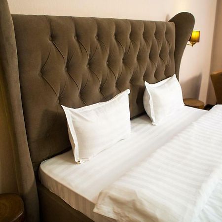 Keremet Hotel Almati Kültér fotó