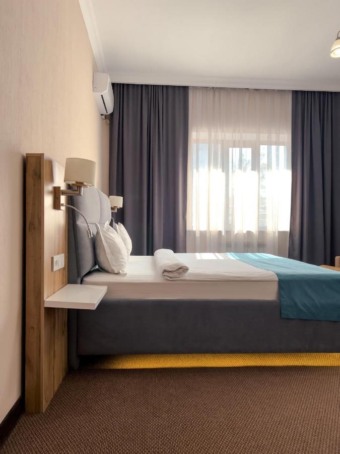 Keremet Hotel Almati Kültér fotó