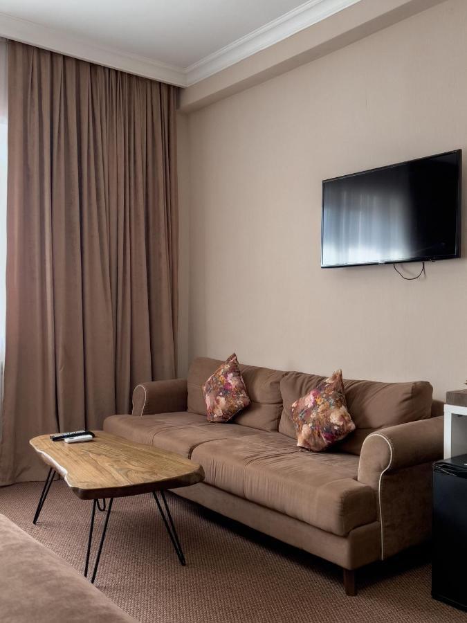 Keremet Hotel Almati Kültér fotó