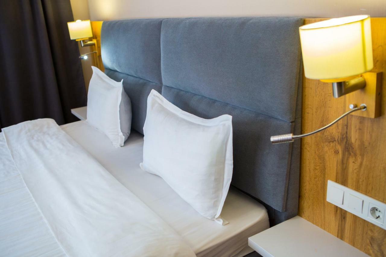 Keremet Hotel Almati Kültér fotó